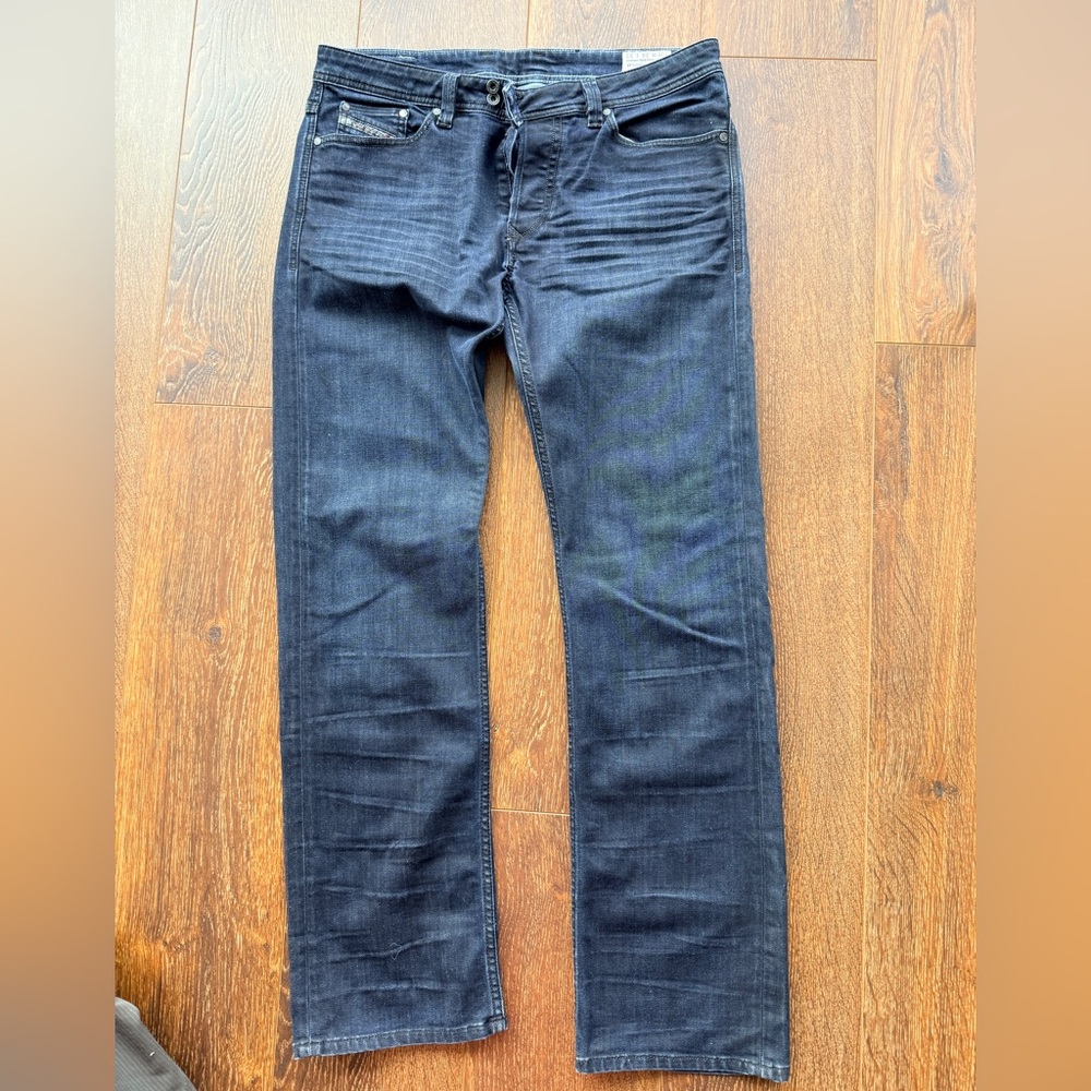 Diesel Men's Deep Indigo Relaxed Jeans 34w 32L - Picture 3 of 10